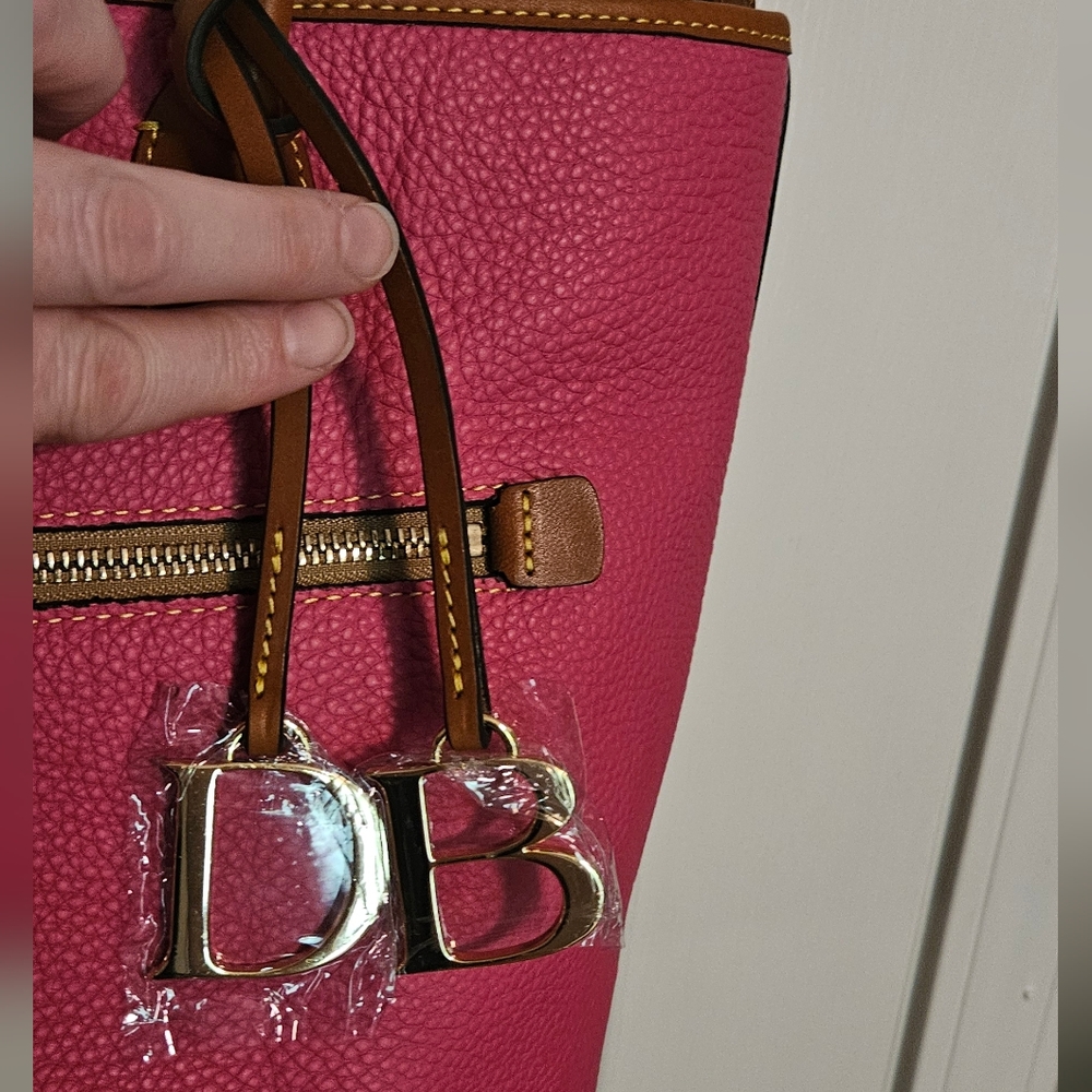 NWT Dooney & Bourke Leather Pebble Tote: Hot Pink - Picture 3 of 16